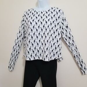 Giraffe long sleeve tee size M